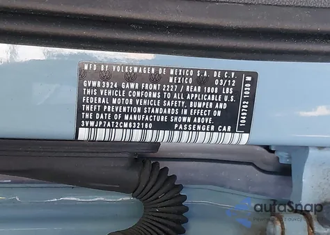 2012 Volkswagen Beetle 2.5L z USA, uszkodzony, nr VIN 3VWJP7AT2CM632160